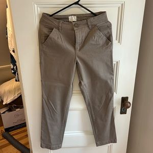 Caslon Size 6 khaki pants